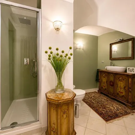 Interno Corte - A 5 Min Dalla Reggia Con Parking Caserte