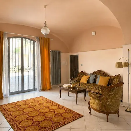 Interno Corte - A 5 Min Dalla Reggia Con Parking Apartman Caserta
